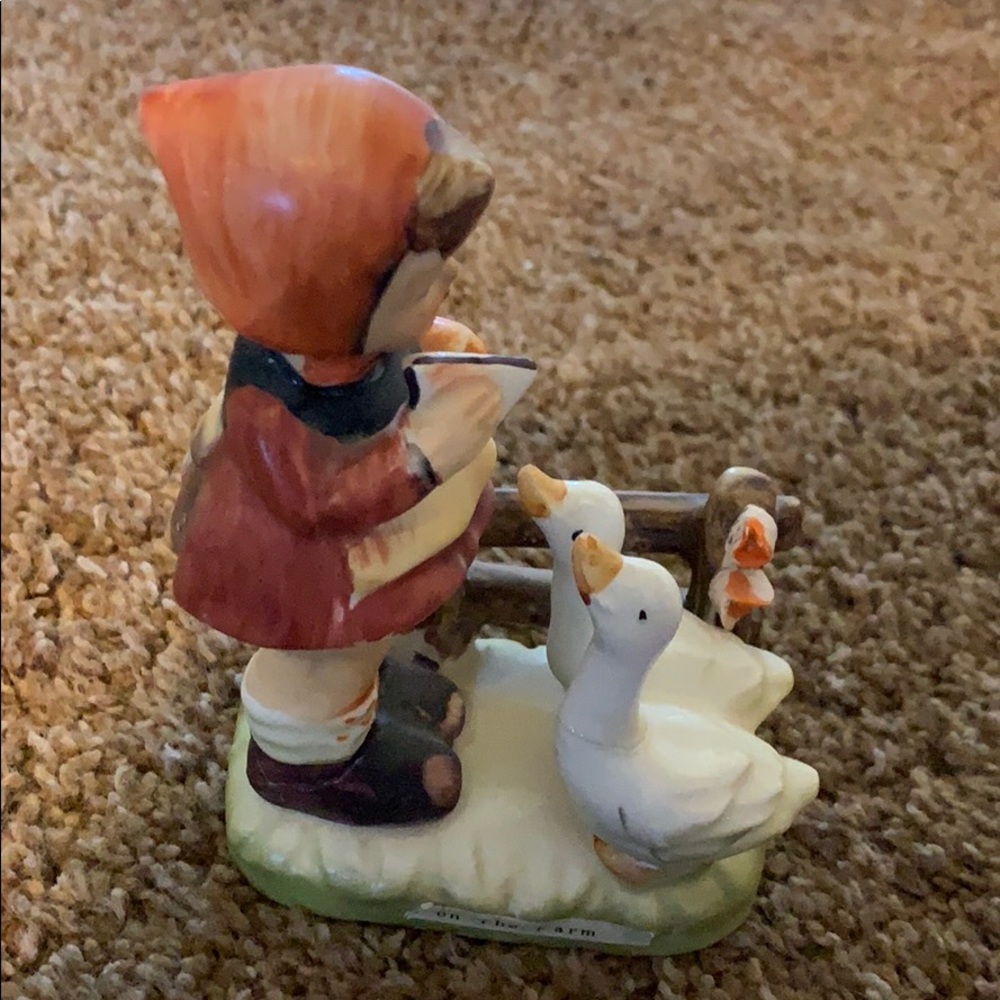 Life on the farm Arnart 5th Ave vintage figurine